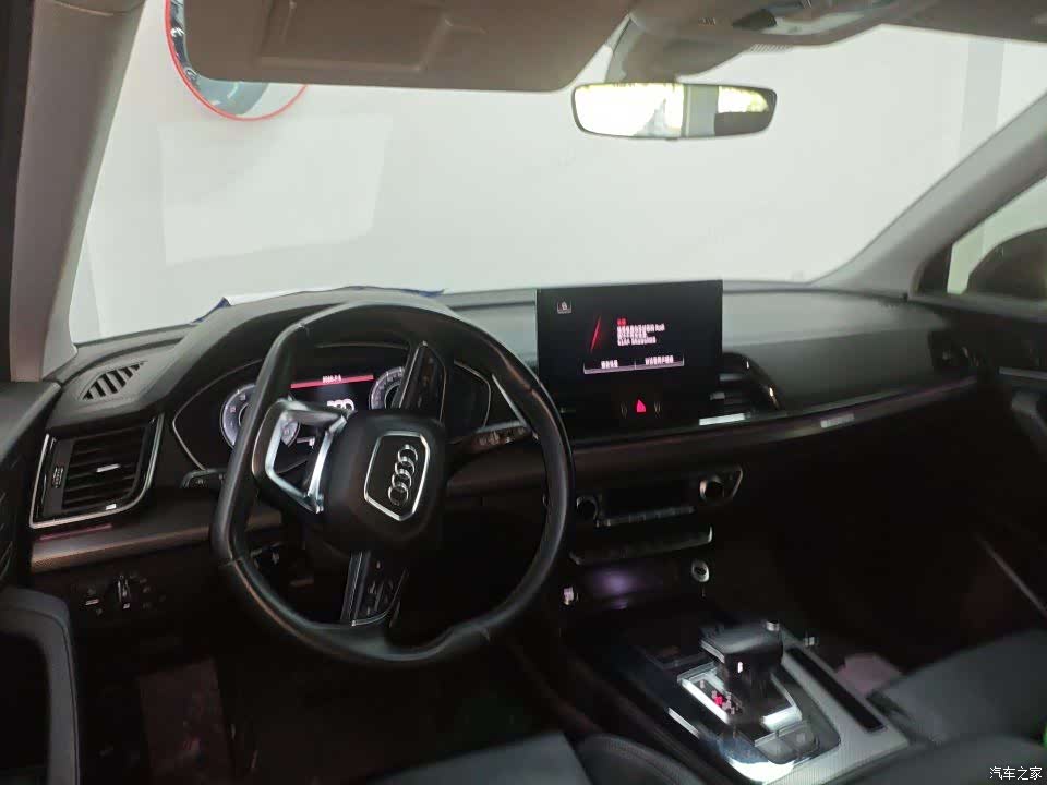 Audi Q5L, 2022 все фото