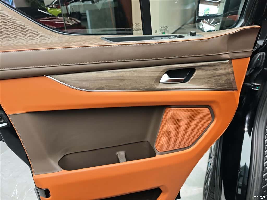 Ford Tourneo, 2024 все фото
