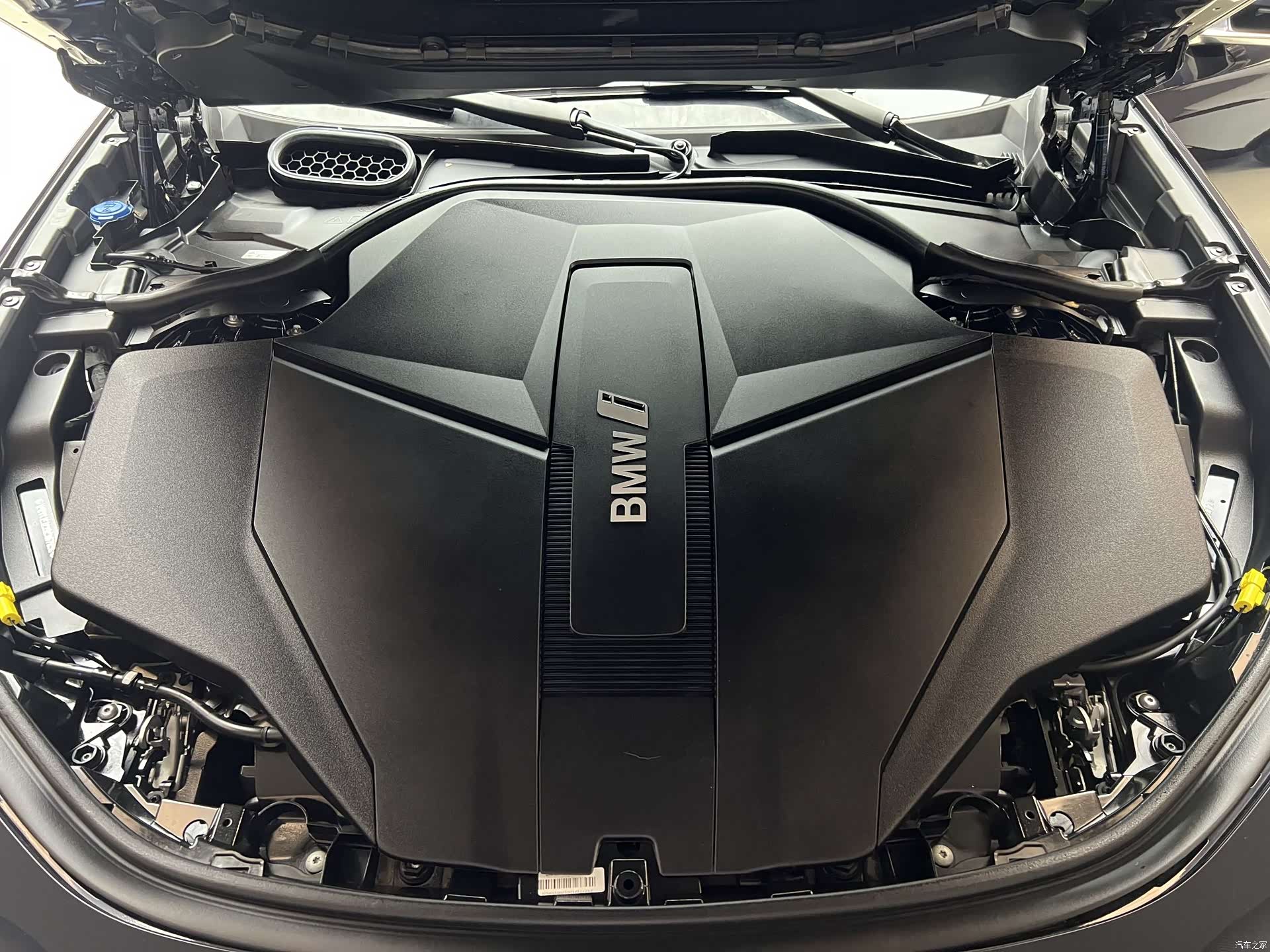 BMW i7, 2025 17