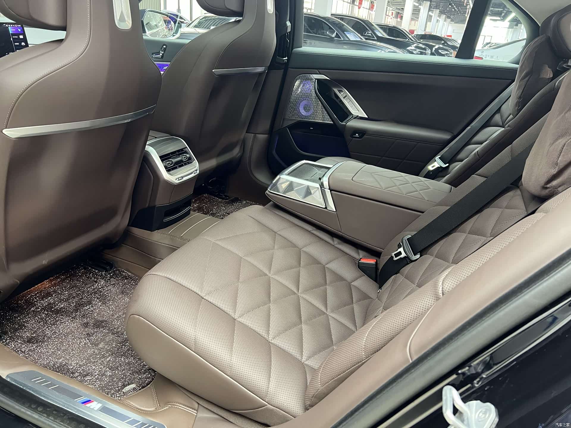 BMW i7, 2025 19