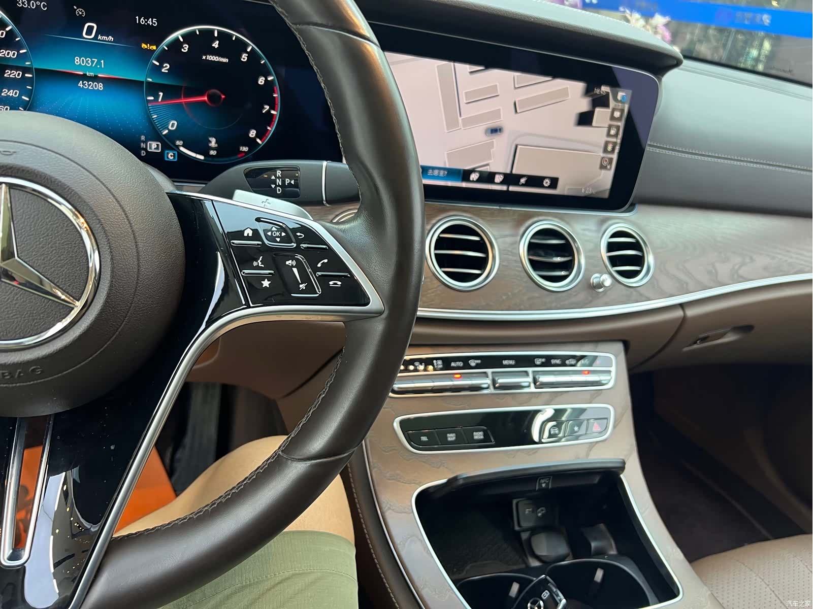 Mercedes-Benz E-Class, 2023 12