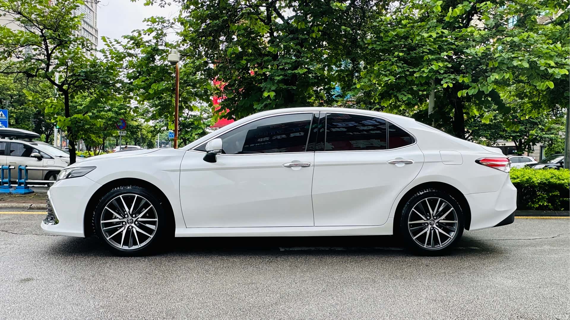 Toyota Camry, 2022 10
