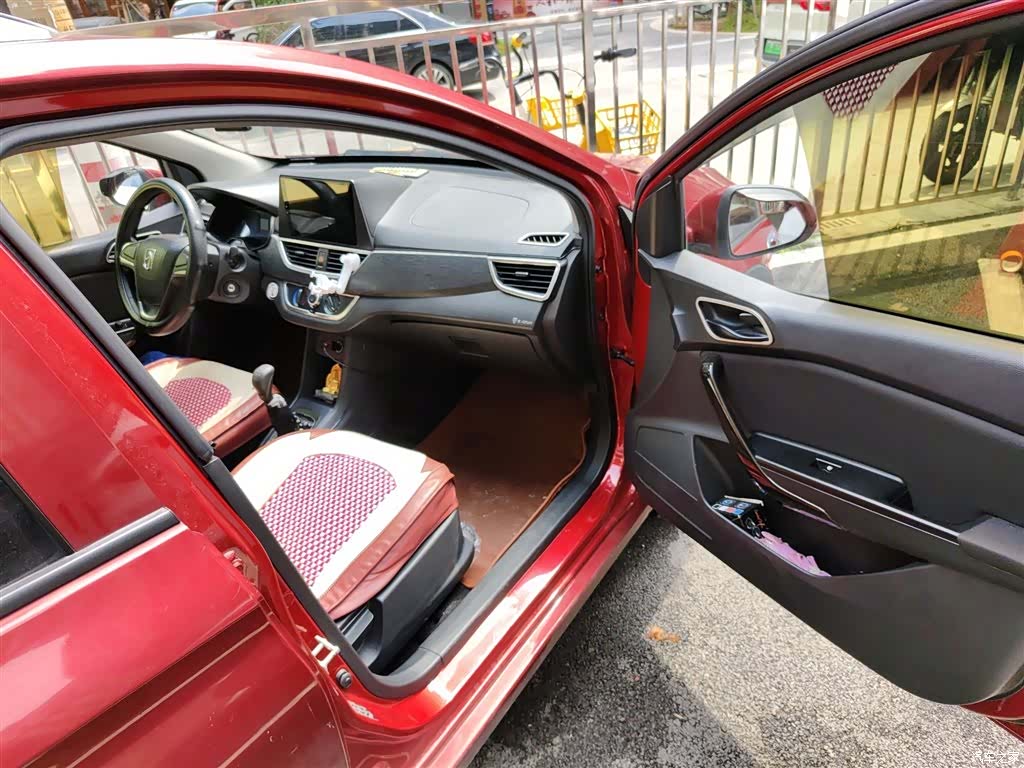 Wuling 310, 2019 19