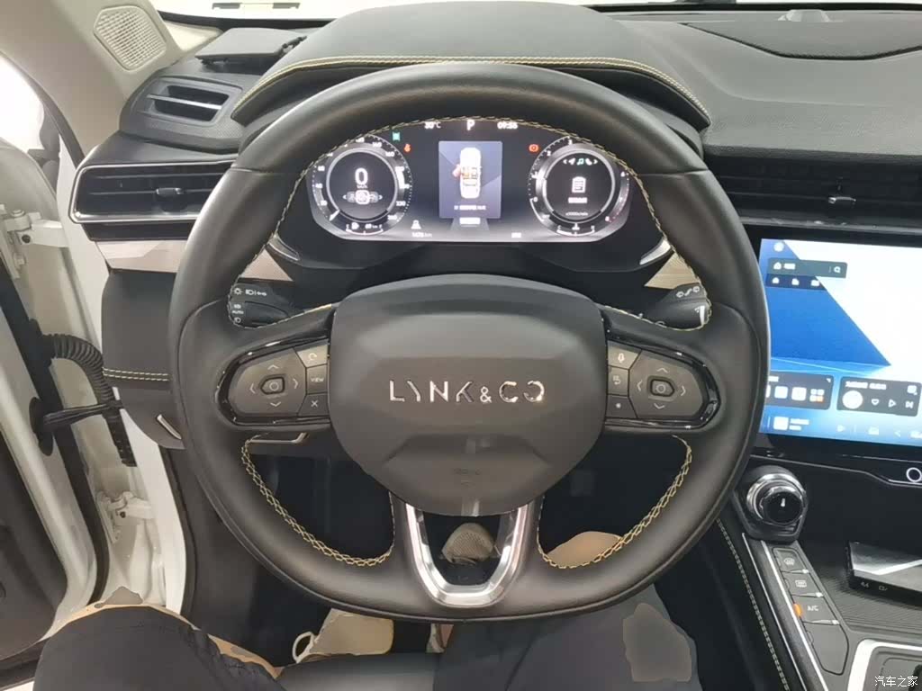 Lynk & Co 01, 2024 11