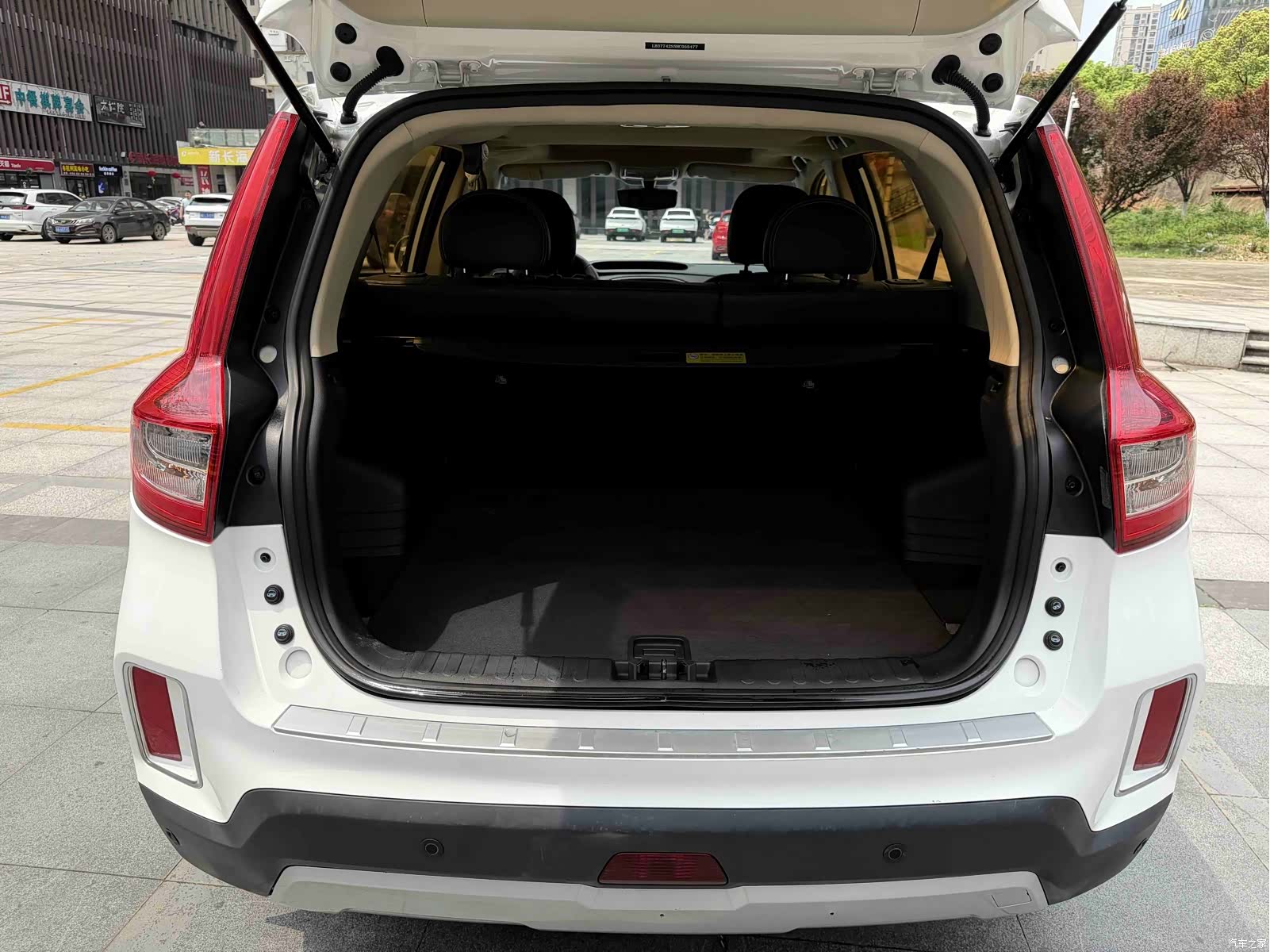 Geely X6, 2017 12
