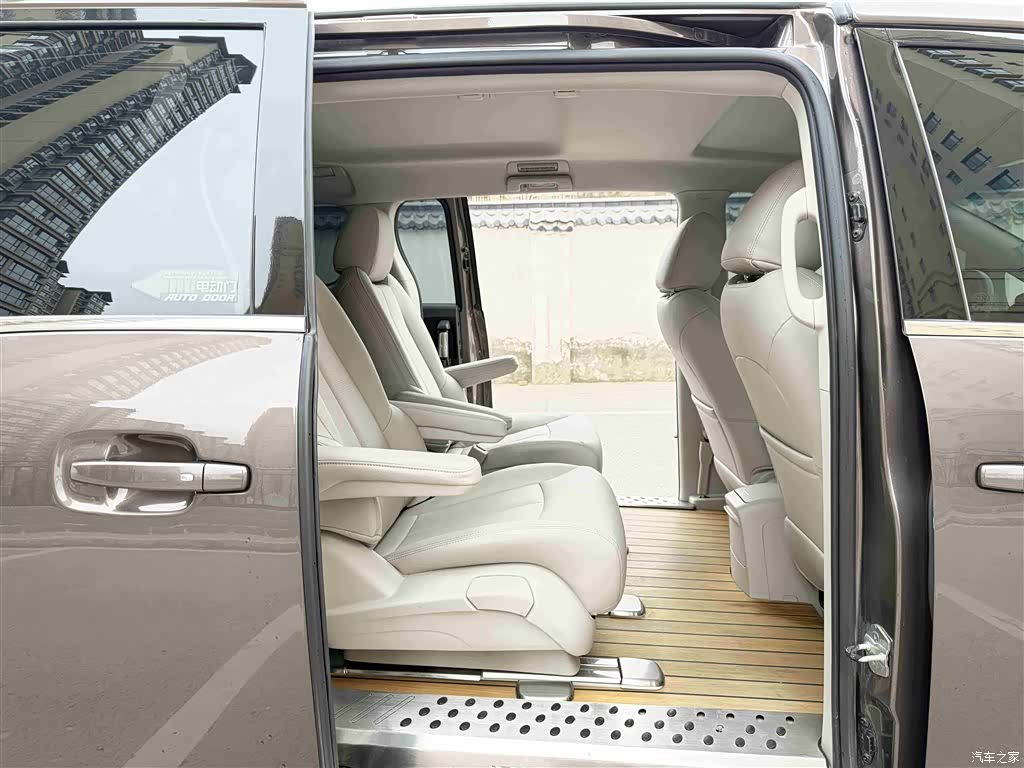 Buick GL8, 2023 7