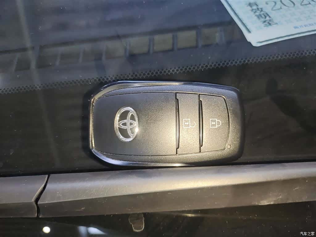 Toyota Frontlander, 2022 9
