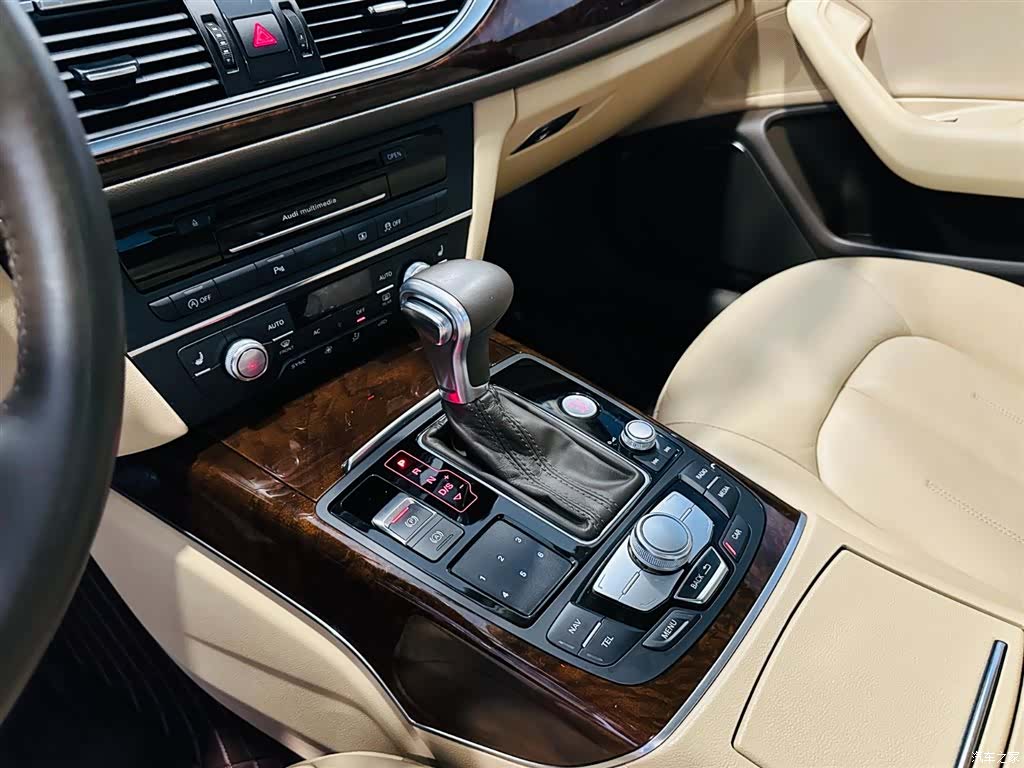 Audi A6L, 2013 12