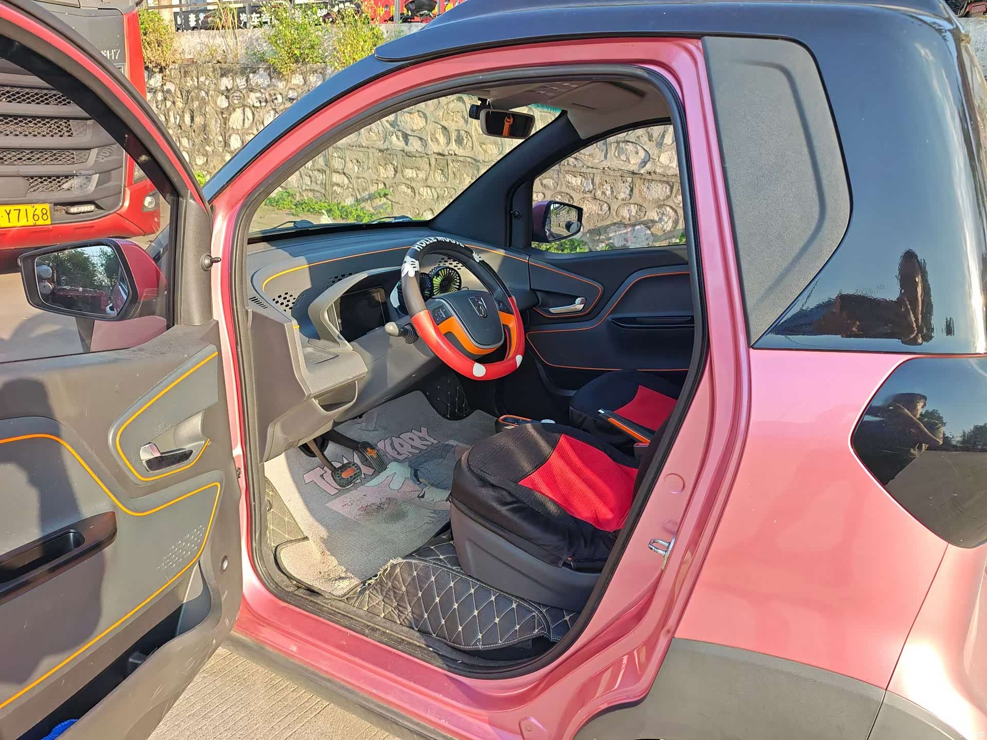 Wuling E100, 2018 6