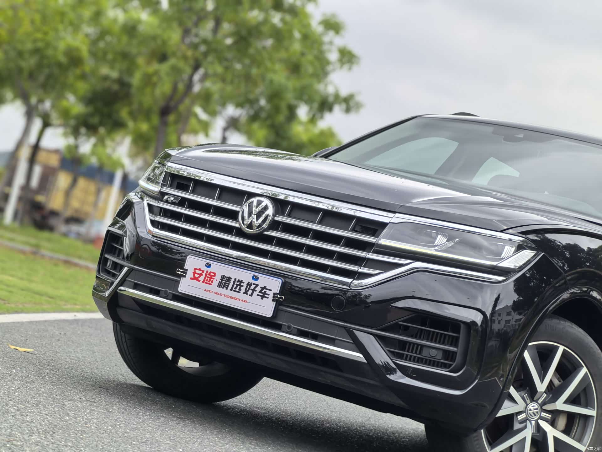 Volkswagen Touareg, 2020 все фото