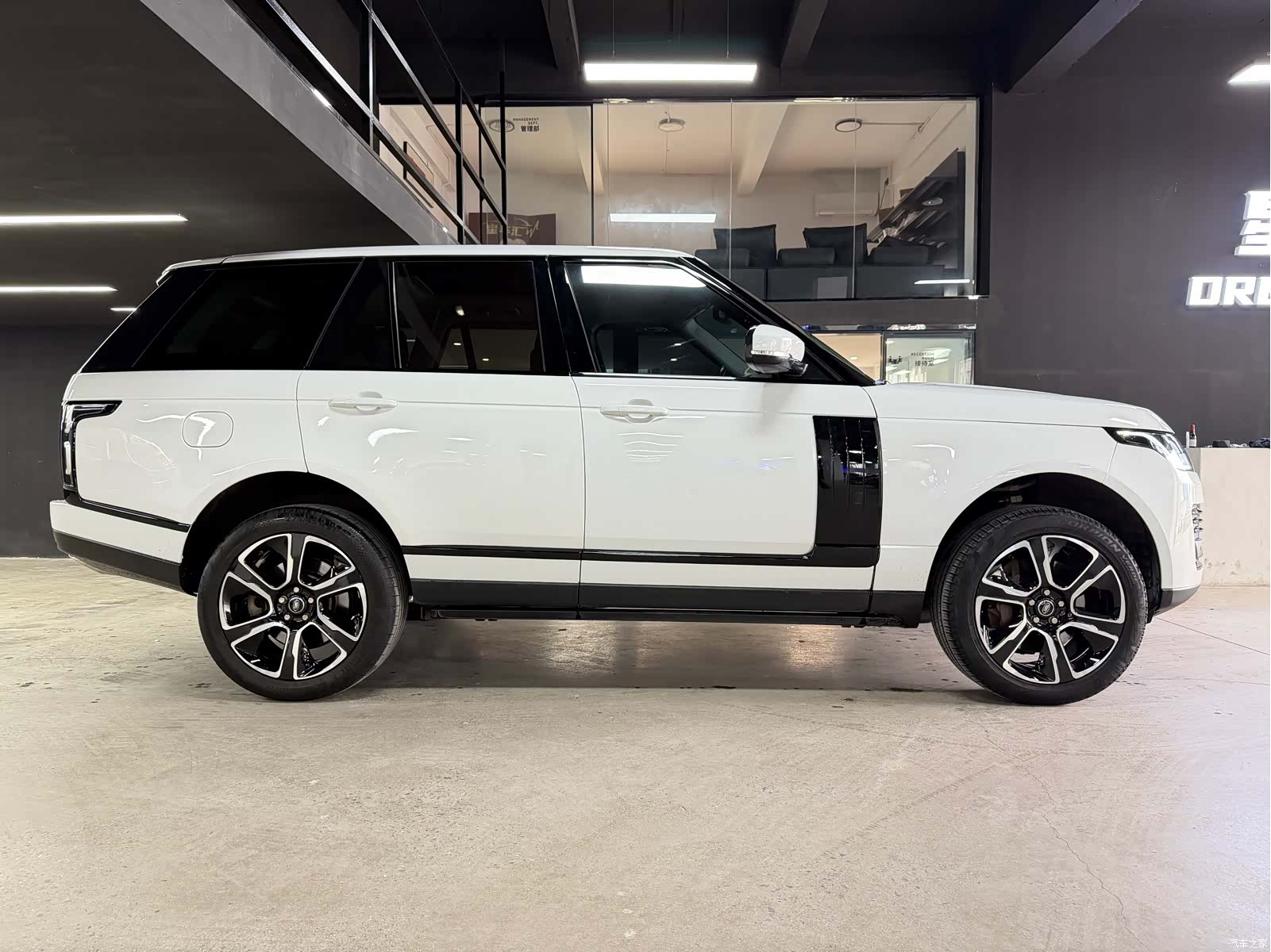 Land Rover Range Rover, 2013 10