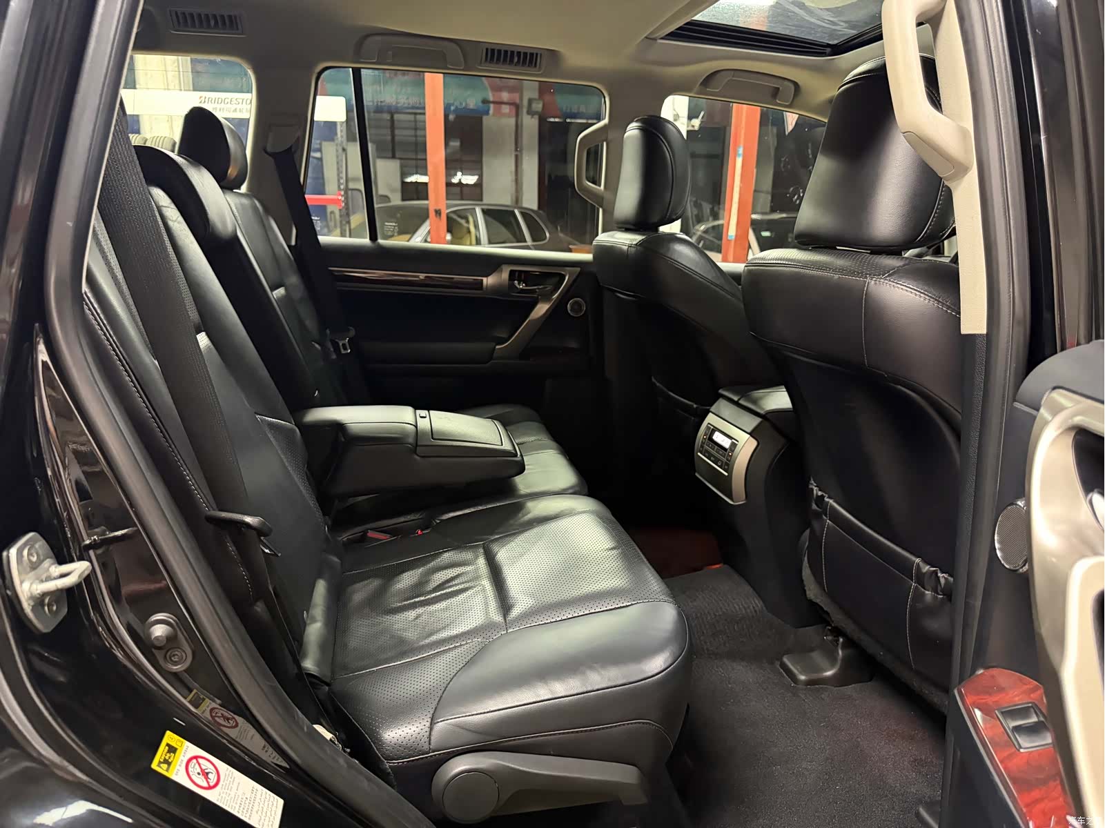 Lexus GX, 2011 31