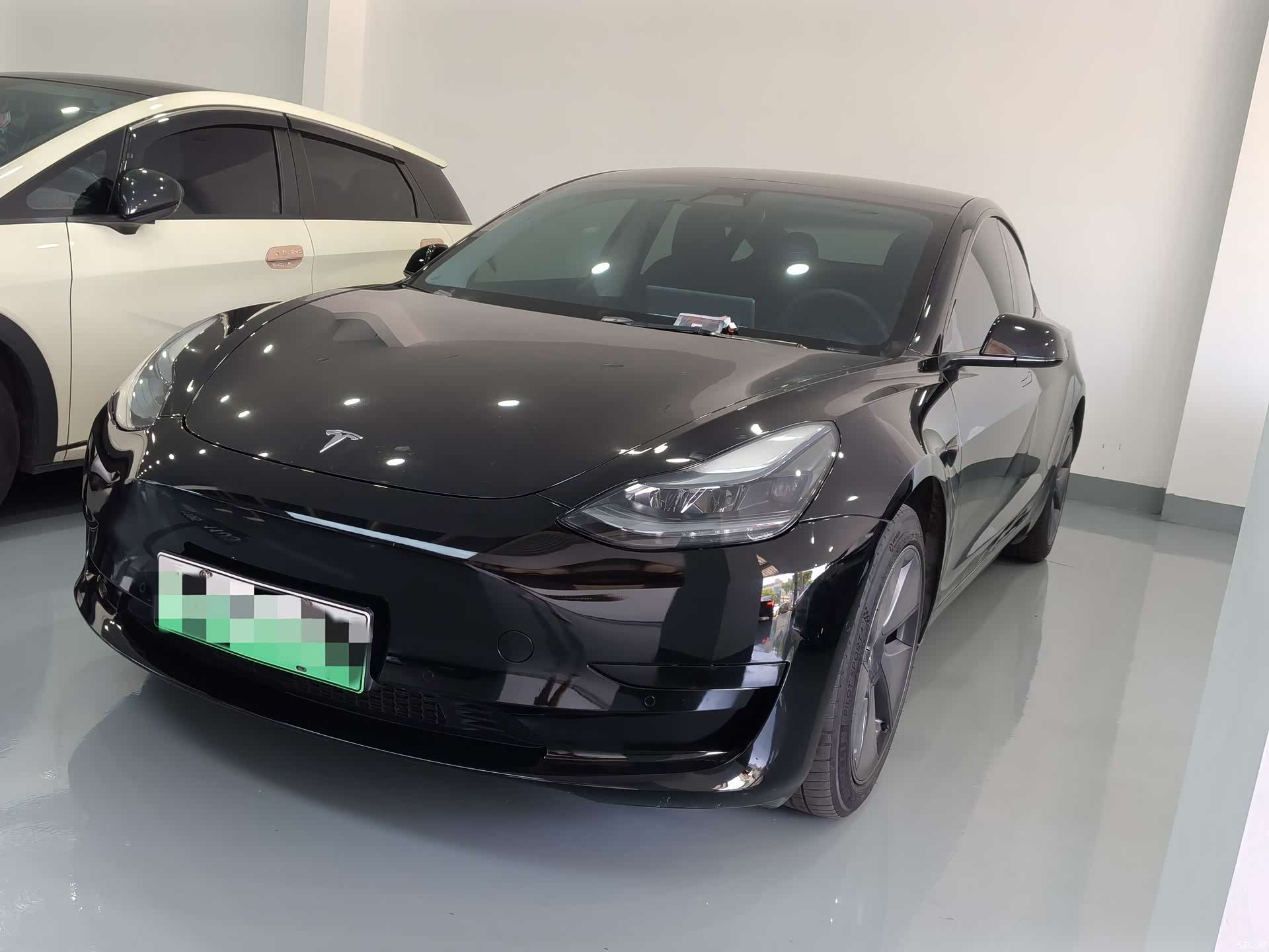 Tesla Model 3, 2023 1