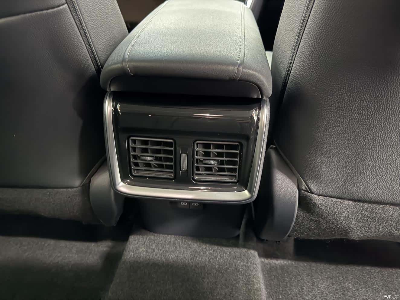 Toyota Venza, 2022 19