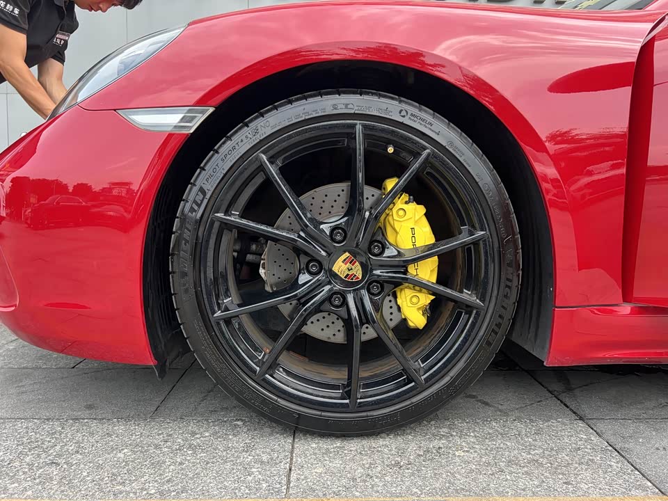 Porsche 718