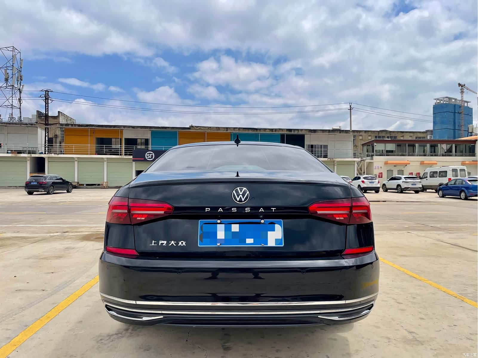 Volkswagen Passat, 2023 4
