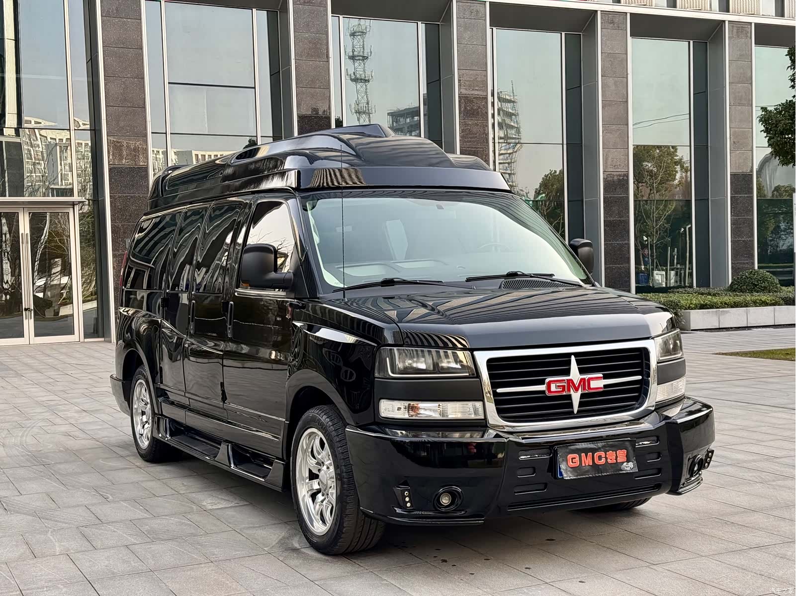 GMC SAVANA, 2017 8