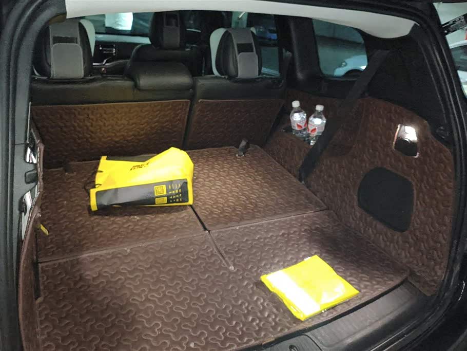 Jeep Grand Commander