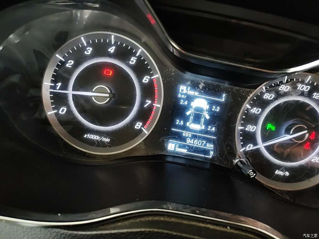 Wuling 560, 2016 12