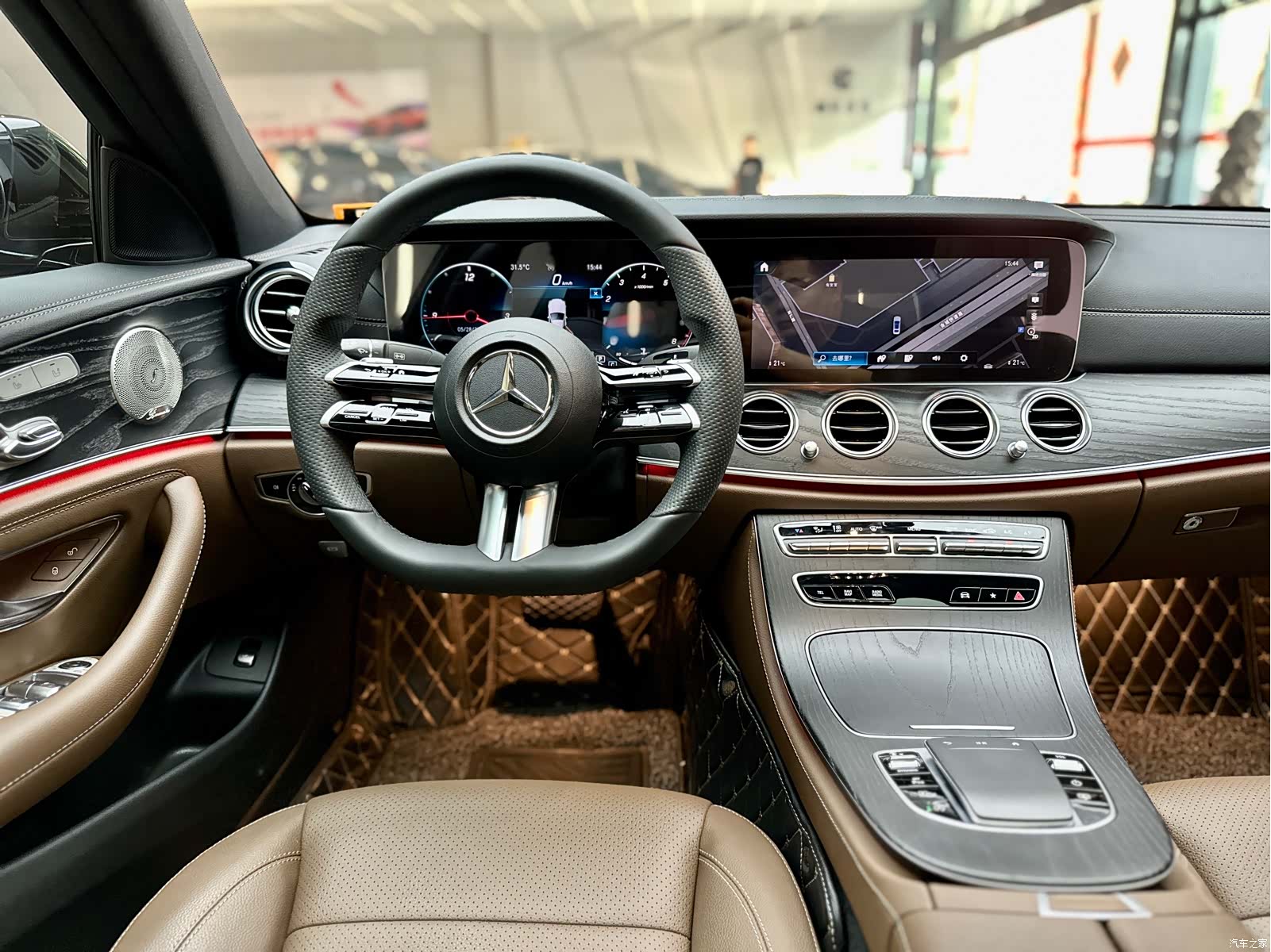 Mercedes-Benz E-Class, 2022 все фото