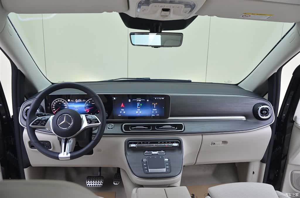 Mercedes-Benz V-Class, 2026 15