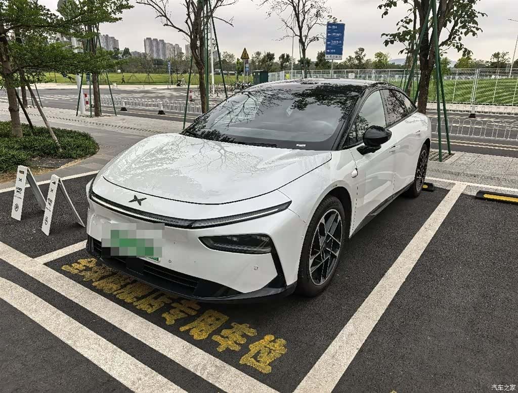 Xpeng P7, 2025 1