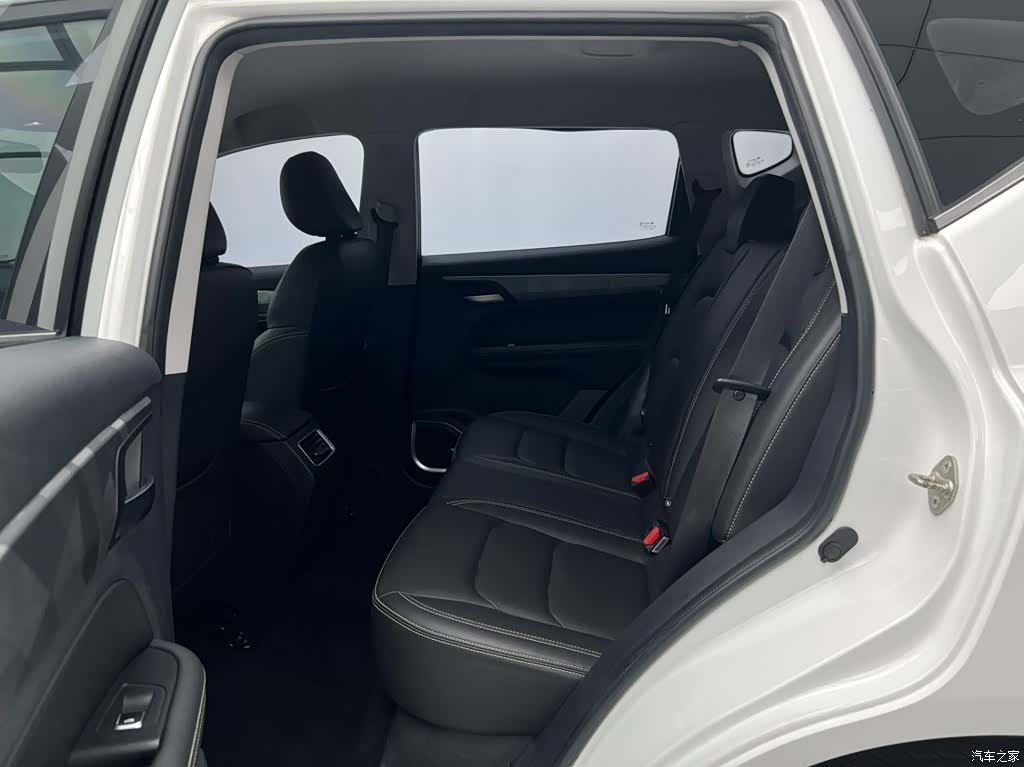 Geely X6, 2022 14