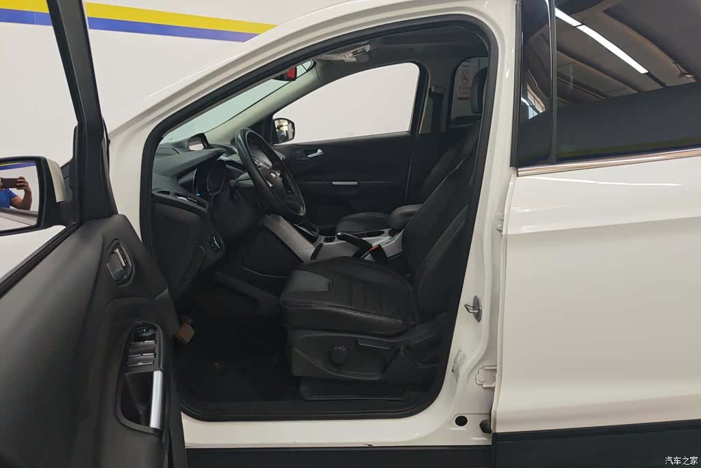 Ford Kuga, 2013 9