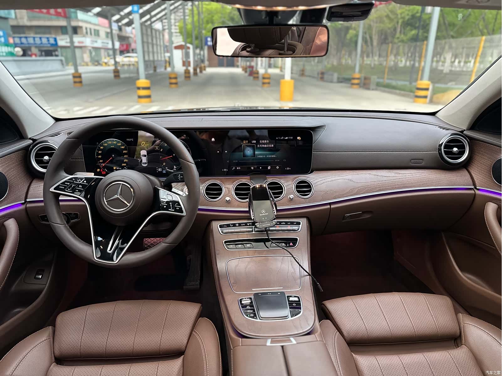 Mercedes-Benz E-Class, 2022 12