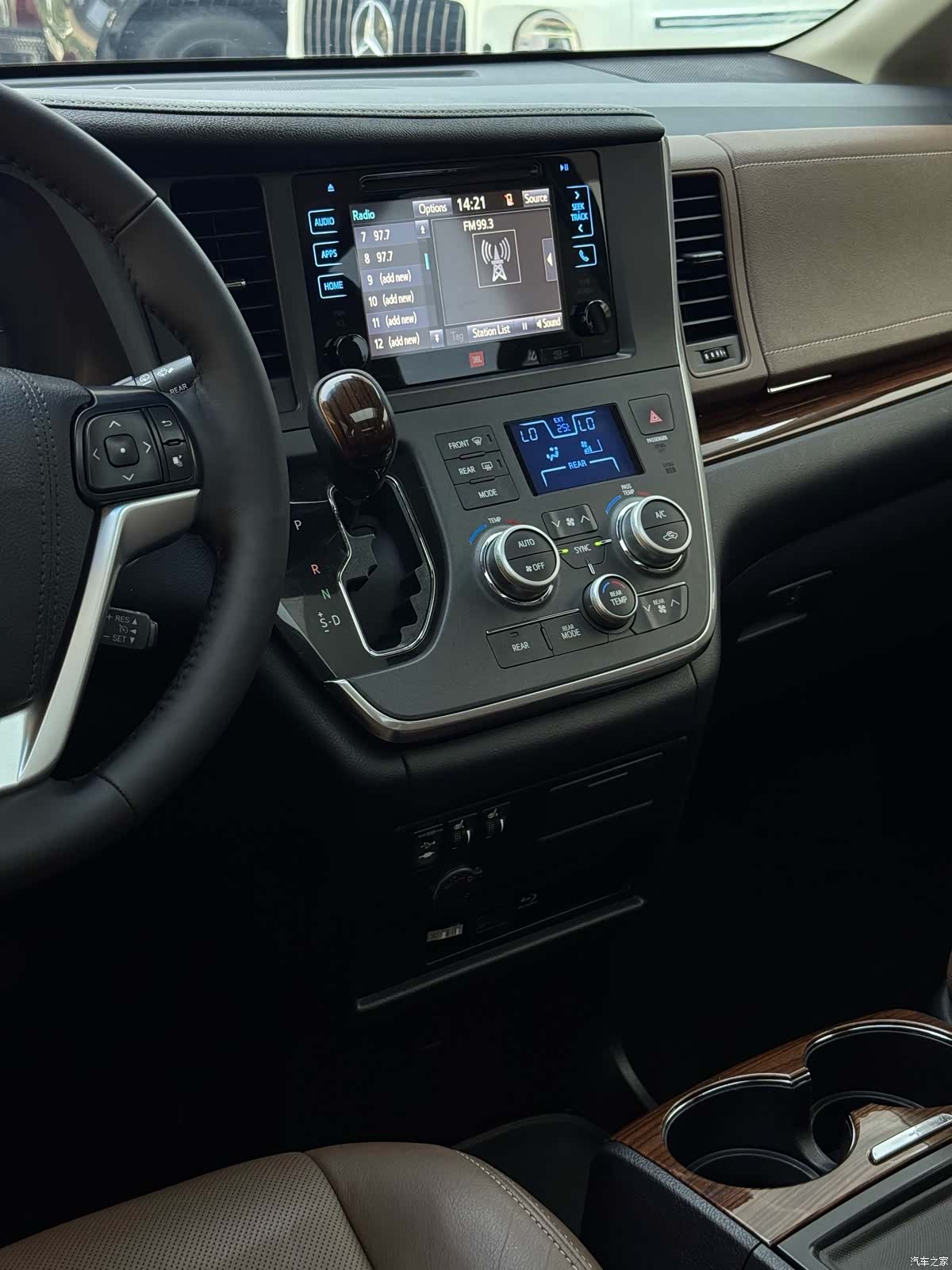 Toyota Sienna, 2017 16