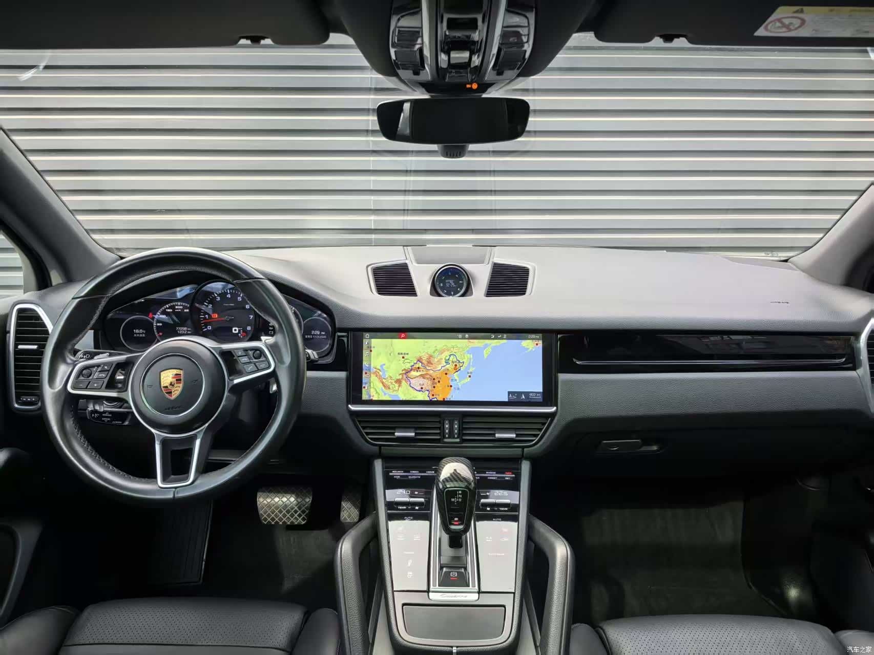 Porsche Cayenne, 2018 9
