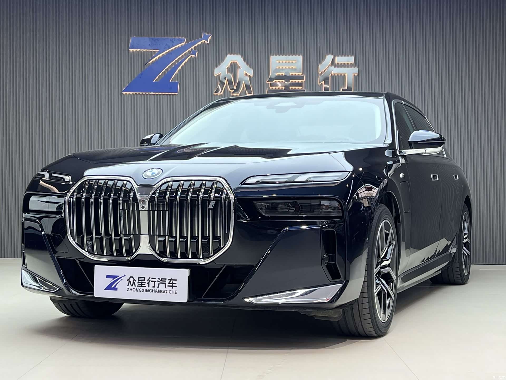 BMW i7, 2025 1
