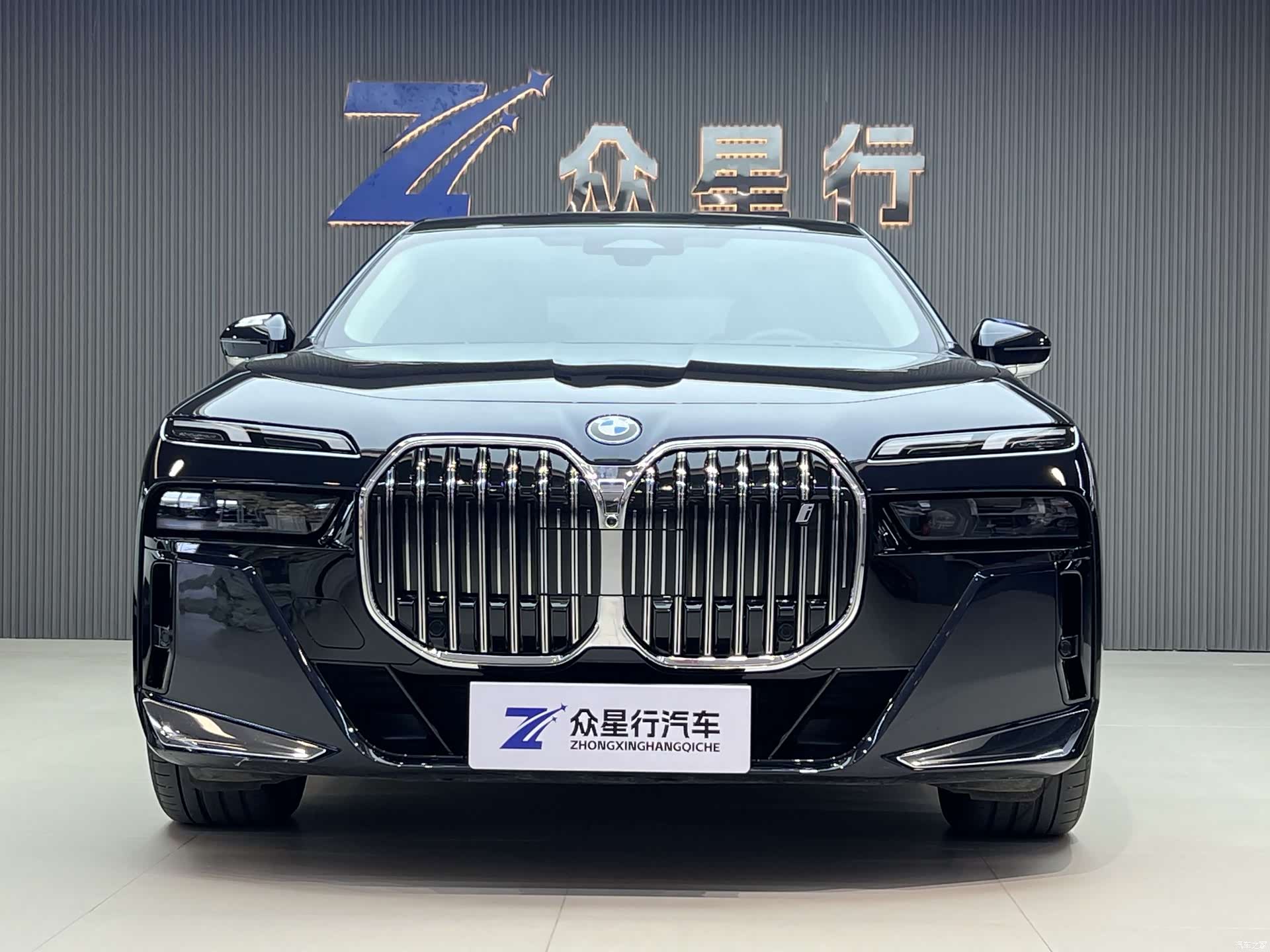 BMW i7, 2025 2