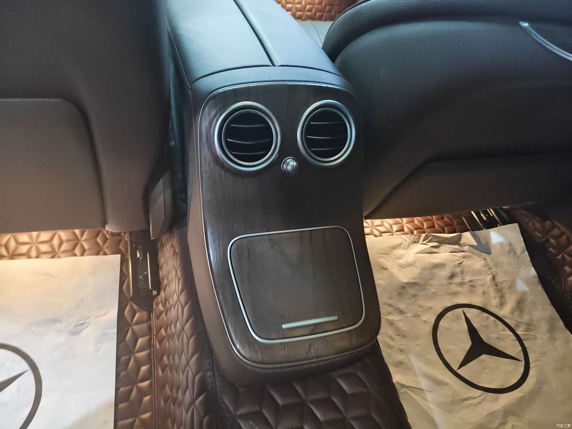 Mercedes-Benz E-Class, 2021 10