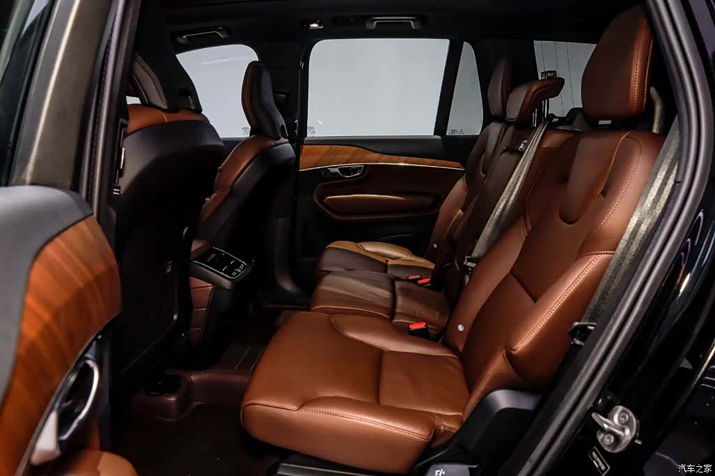 Volvo XC90, 2023 10