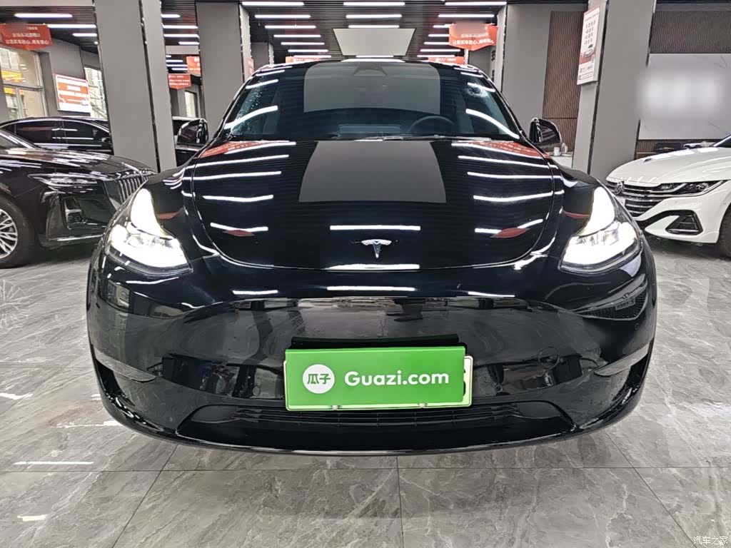 Tesla Model Y, 2023 3
