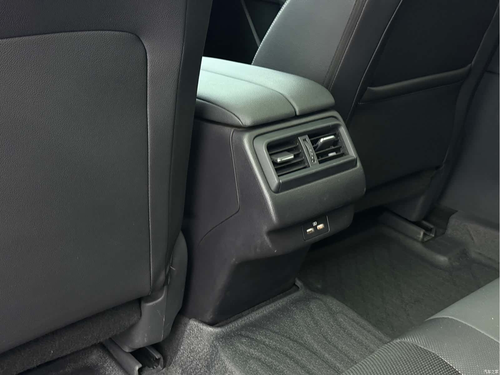 Mazda CX-50, 2023 14