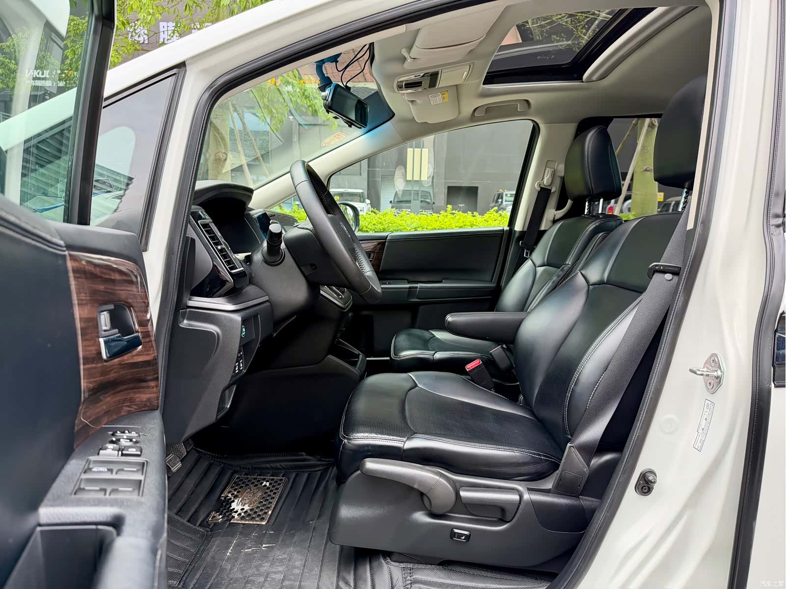Honda Elysion, 2019 14