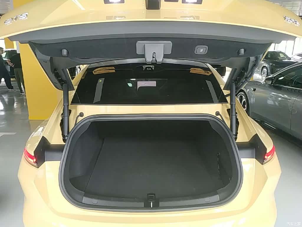 NIO ET5, 2025 19