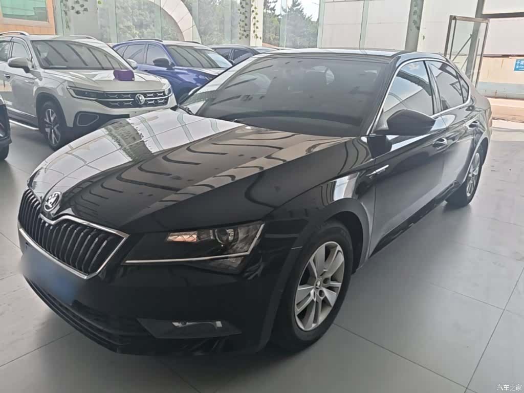 Skoda Superb, 2018 1