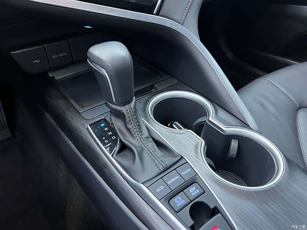 Toyota Camry, 2023 20