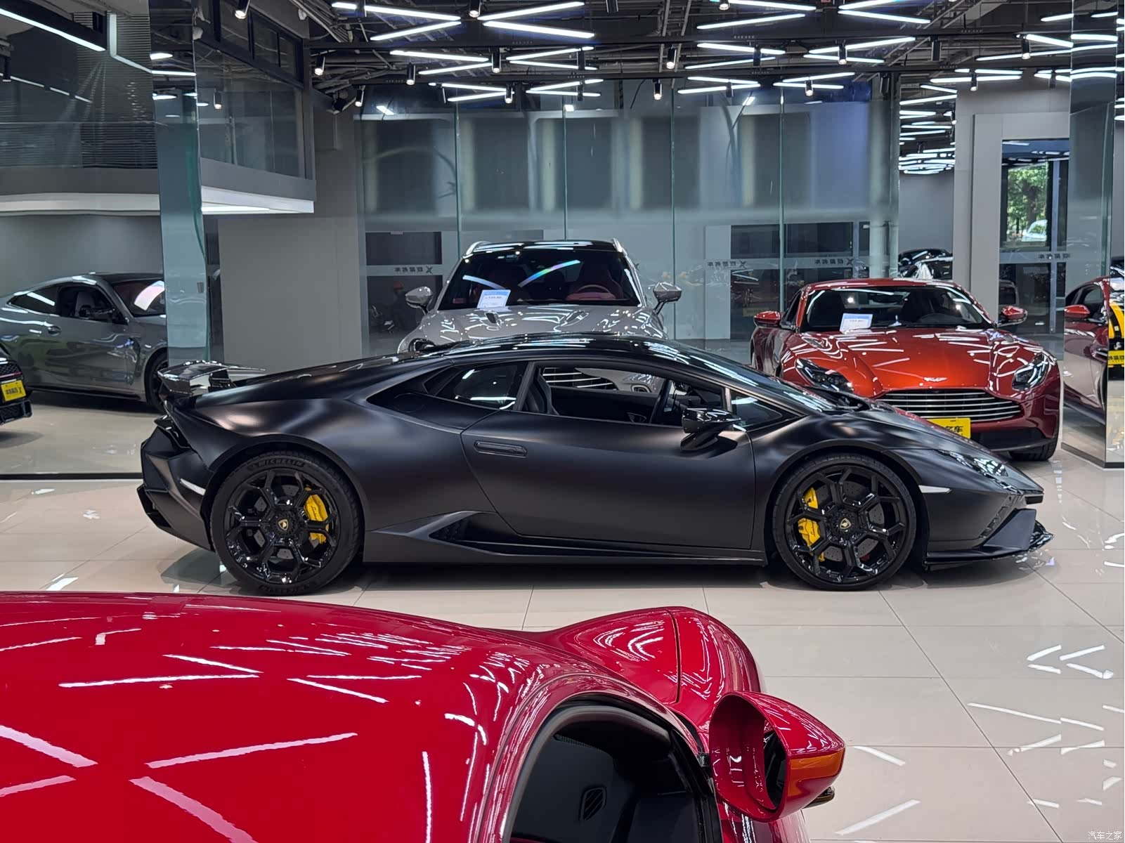 Lamborghini Huracán, 2015 3