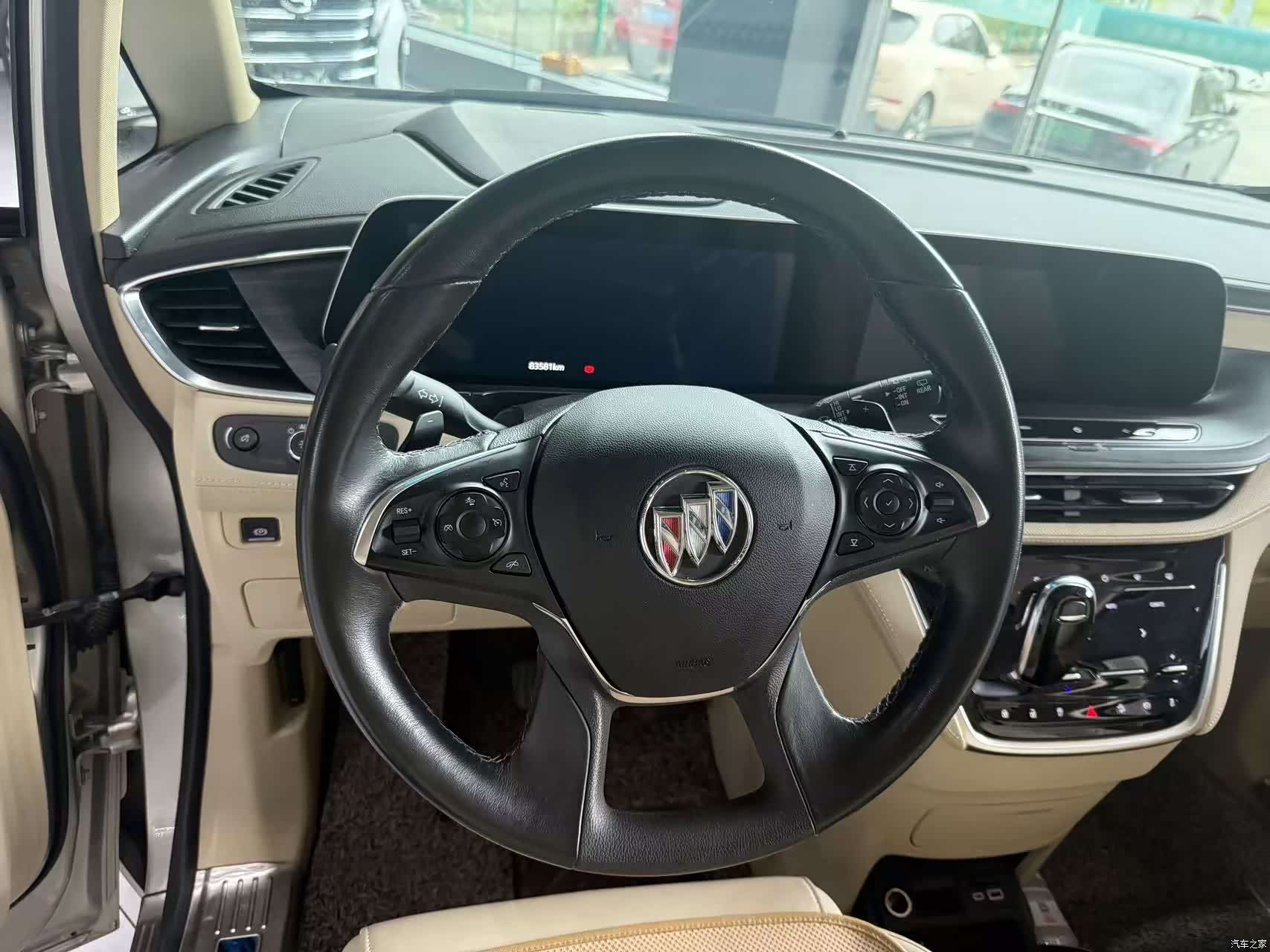 Buick GL8, 2022 9