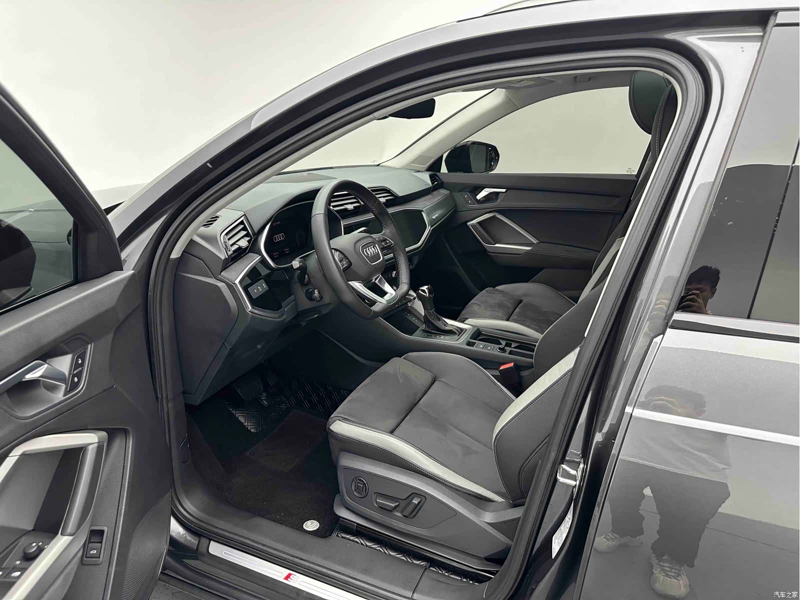 Audi Q3, 2023 9
