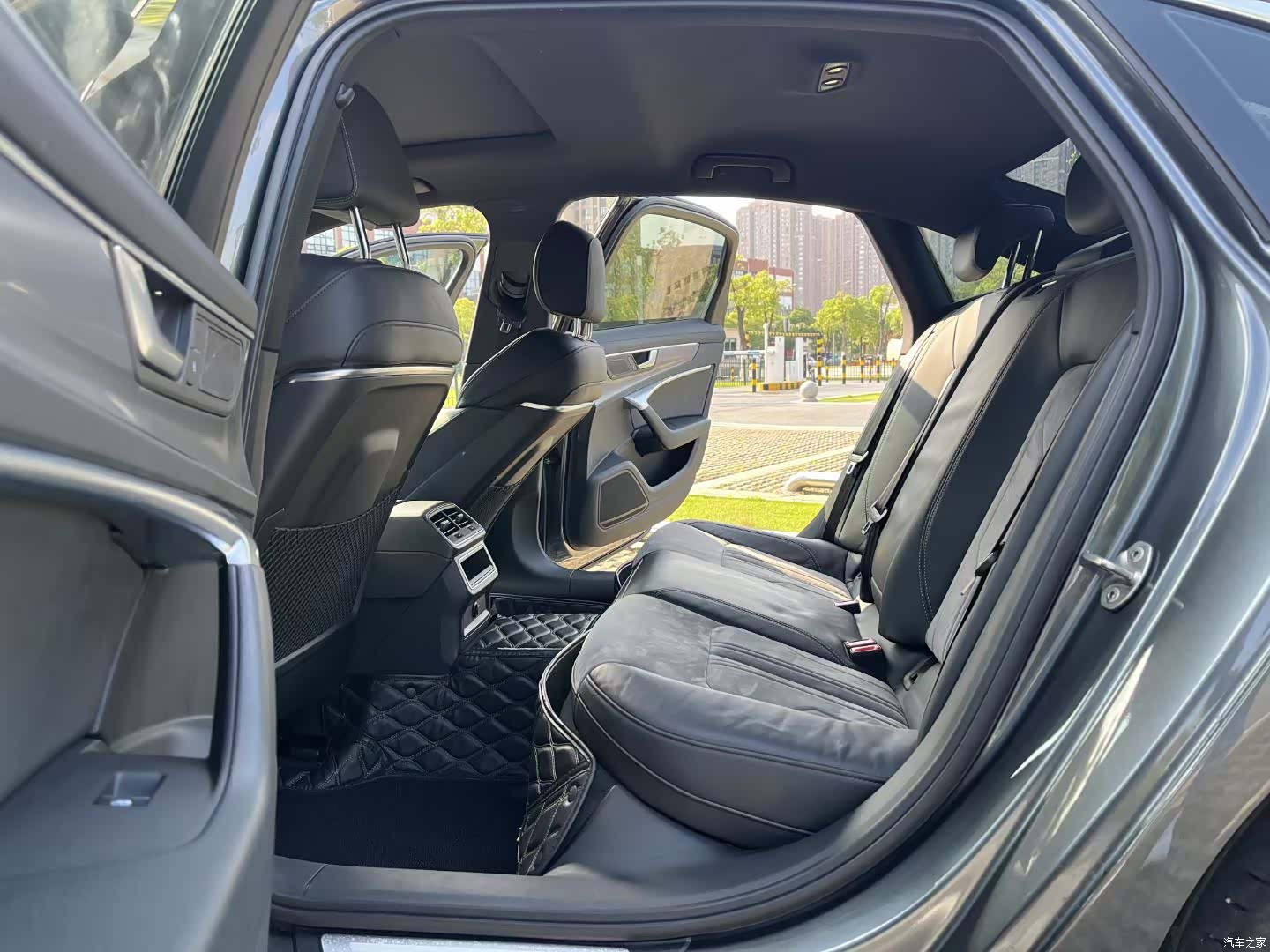 Audi A6L, 2020 все фото