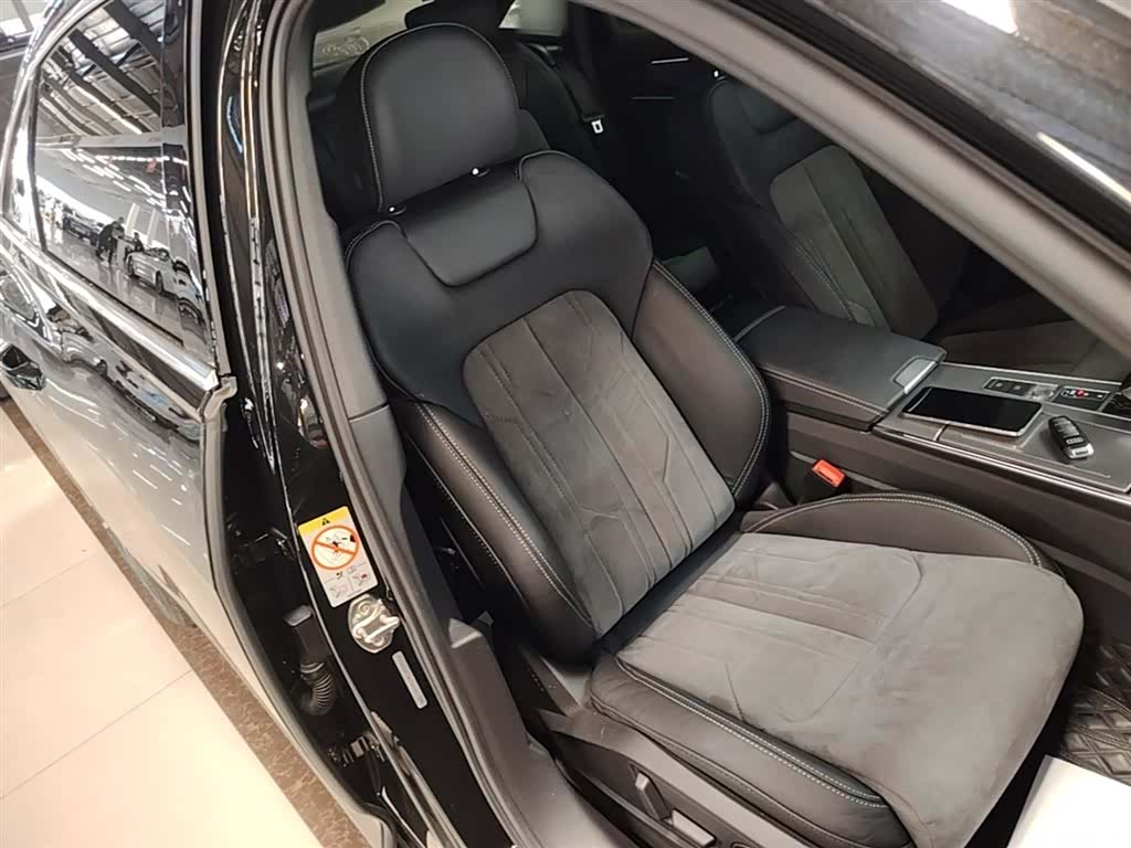 Audi A6L, 2021 25