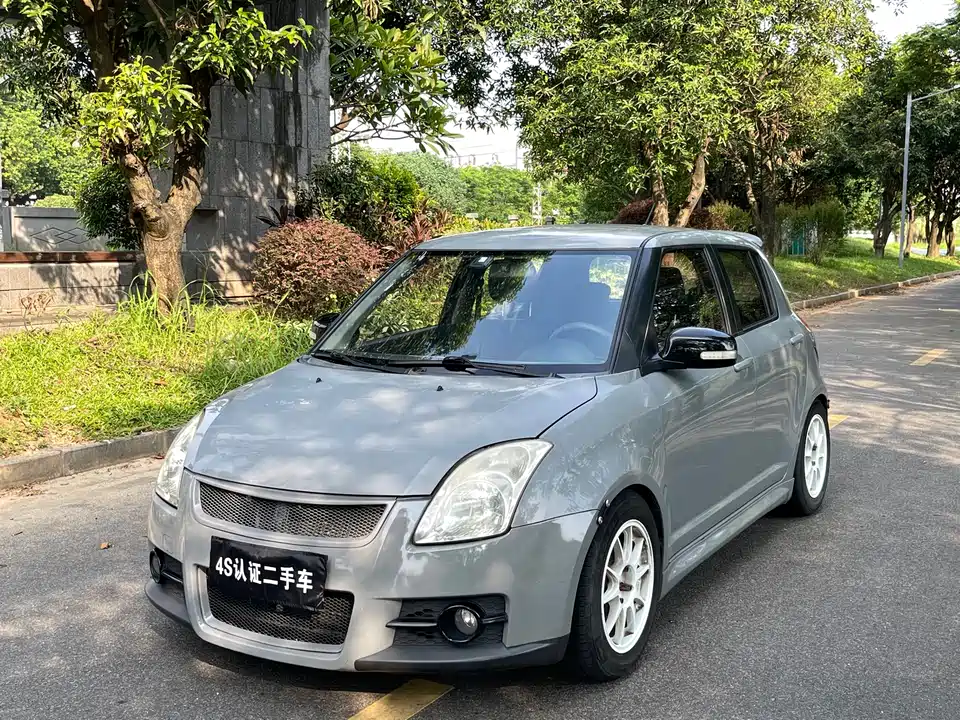 Suzuki Swift Suzuki Swift