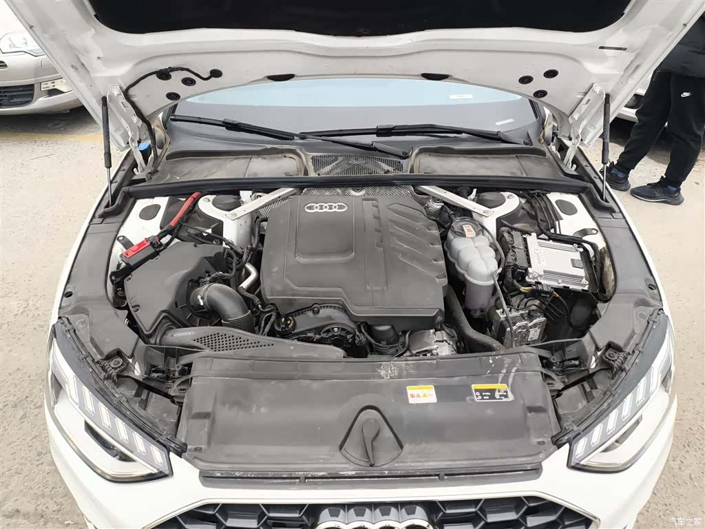 Audi A4L, 2024 16