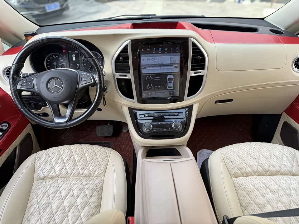 Mercedes-Benz Vito