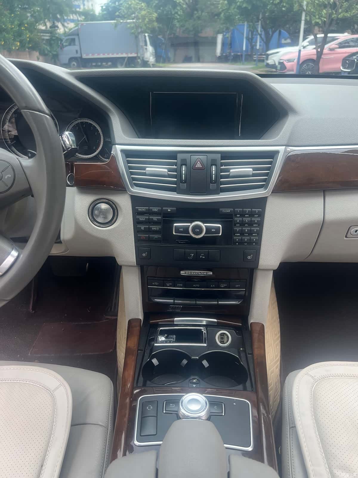 Mercedes-Benz E-Class, 2012 10